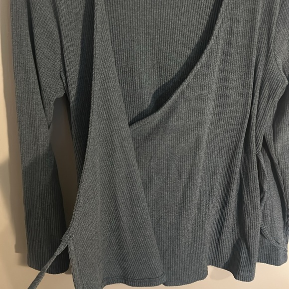 Old Navy Tie Sweater - Picture 6 of 6